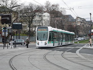 330px-Paris_tramway_T3_p1140675